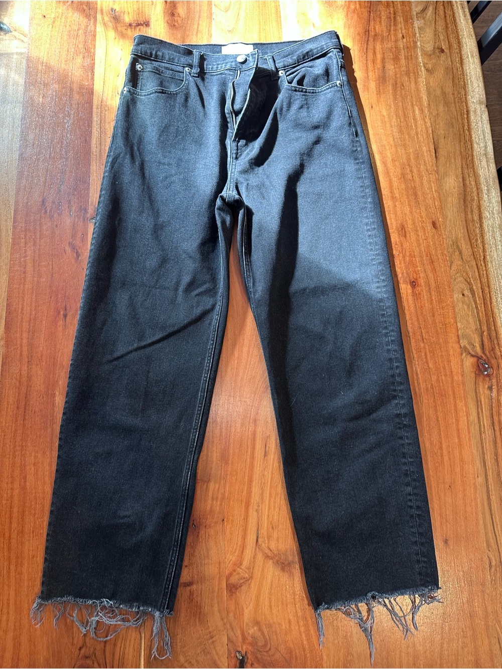 Everlane Black Straight-Leg Jeans with Raw Frayed Hem